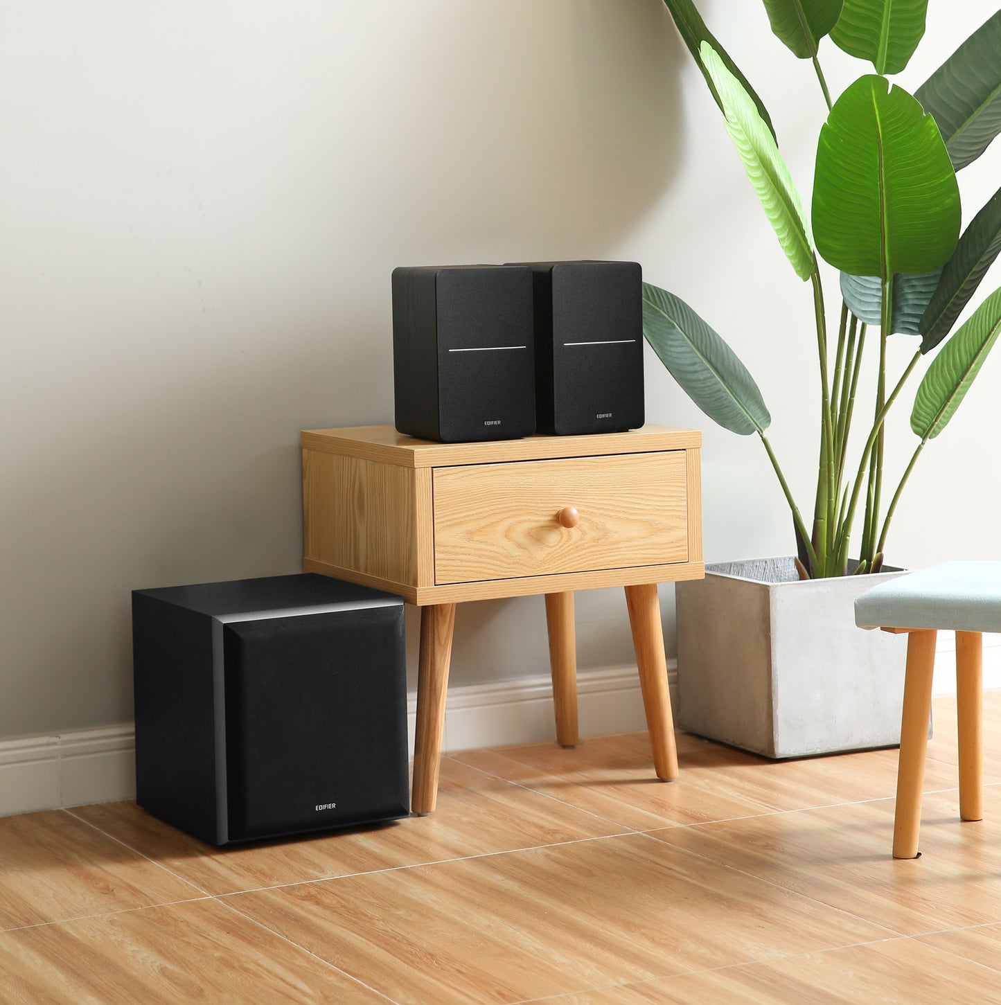 Edifier R1280DBS Active Bookshelf Speakers with Sub out (Pair)