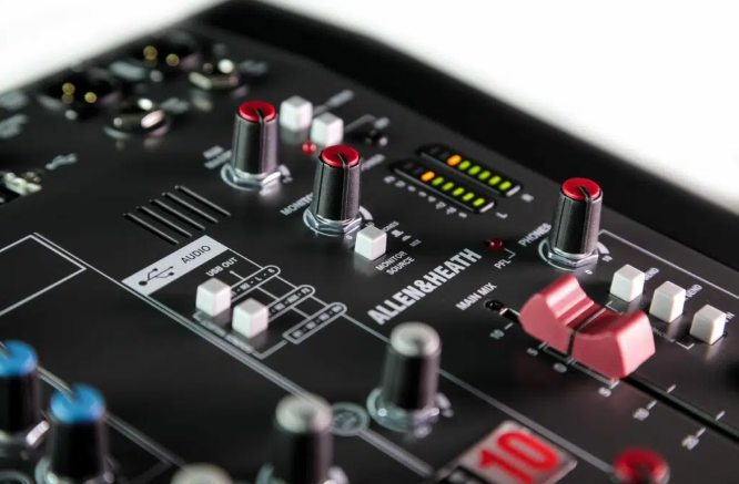 Mesa de som Allen &amp; Heath ZEDi 10FX (com USB)