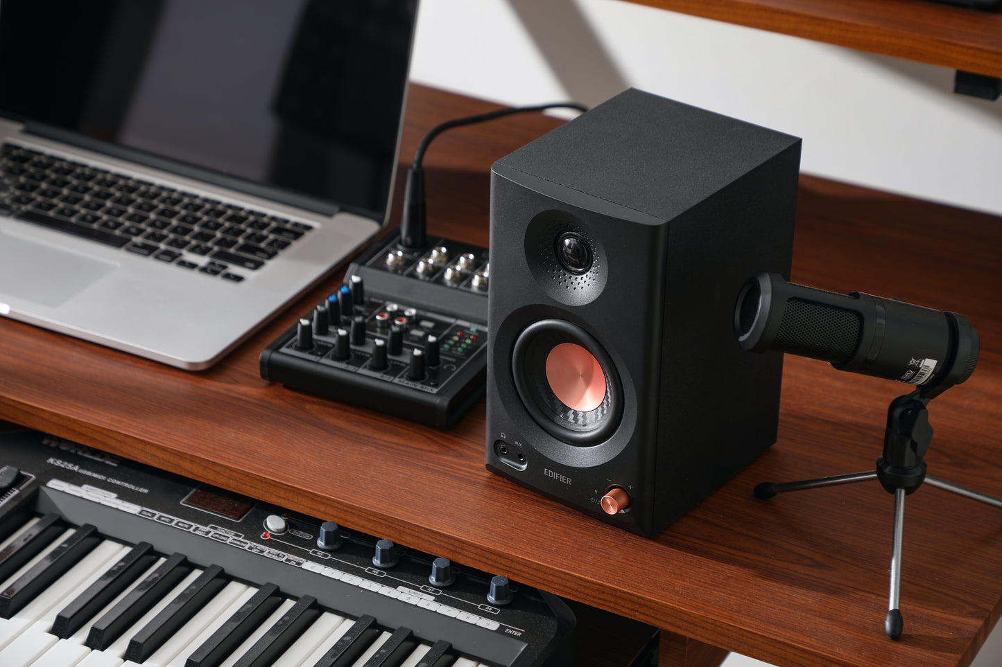 Edifier MR3 Studio Monitor/Multimedia Speakers with BT (Pair)